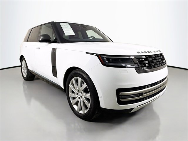 Certified 2023 Land Rover Range Rover SE image 3