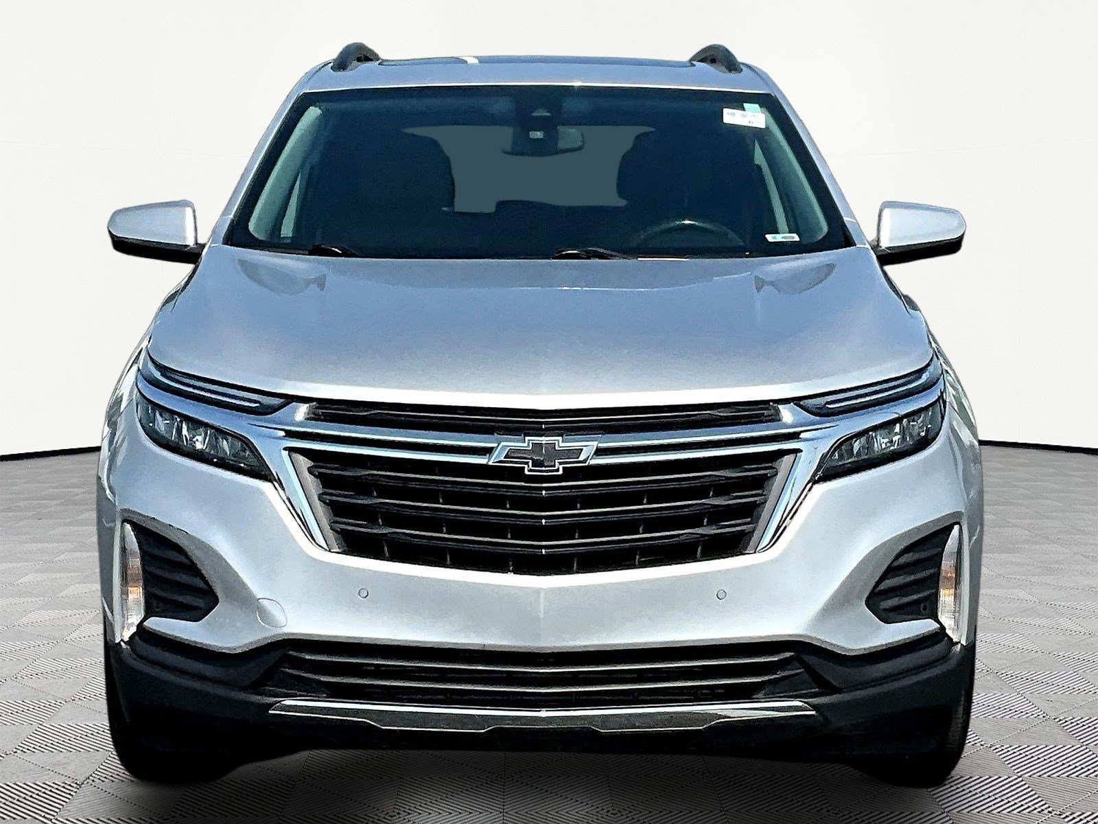 Used 2022 Chevrolet Equinox LT FWD image 2