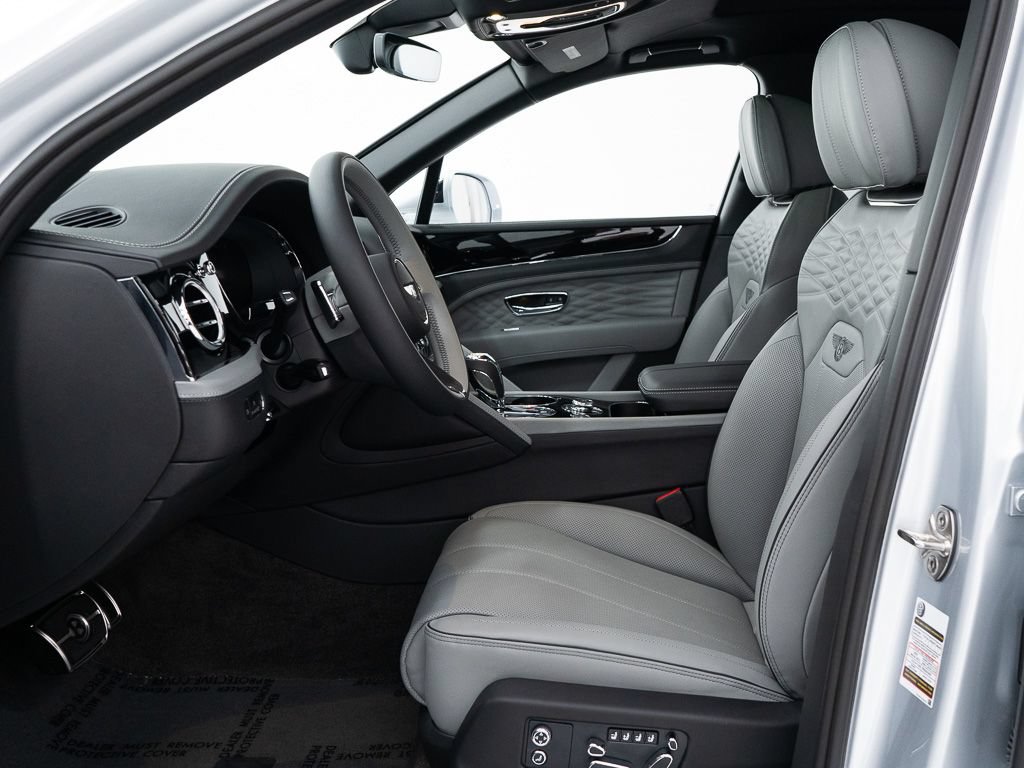 New 2026 Bentley Bentayga Extended Wheelbase AWD/4WD image 15