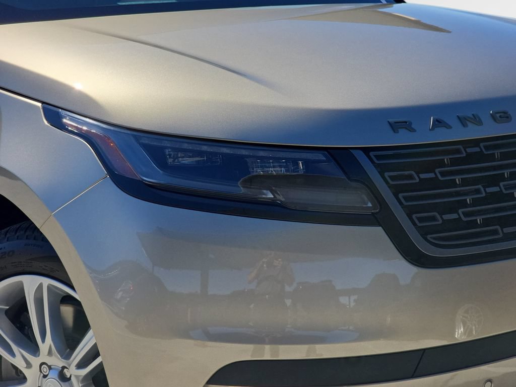 New 2026 Land Rover Range Rover Velar S AWD/4WD image 32