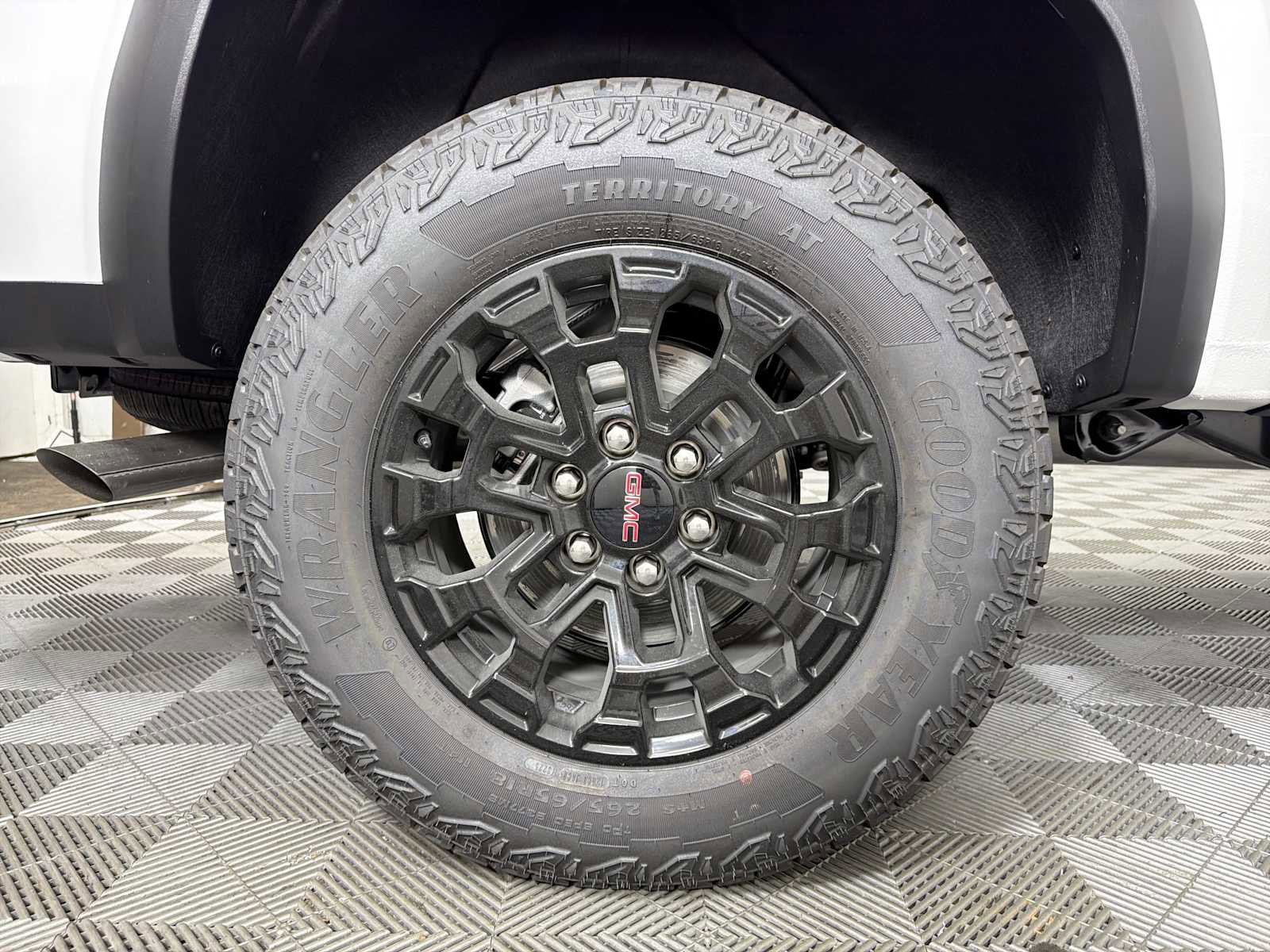 New 2026 GMC Canyon Elevation w/ Convenience Package image 30