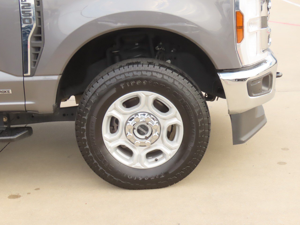 Used 2025 Ford F250 XLT AWD/4WD image 9