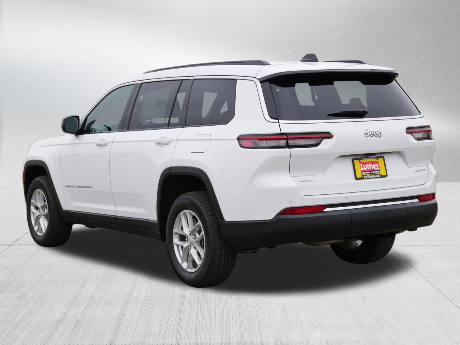 New 2026 Jeep Grand Cherokee L 4WD image 3
