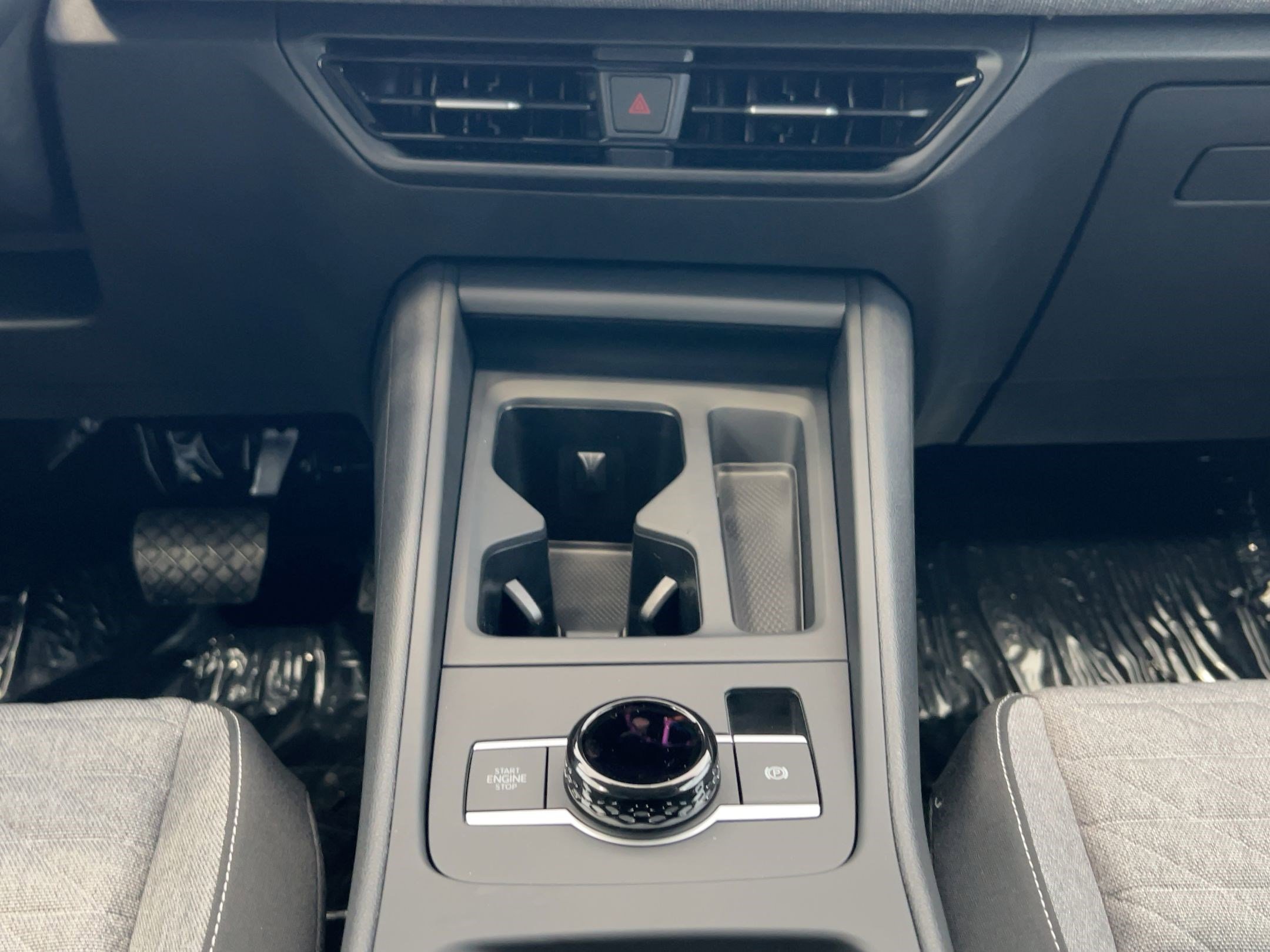 New 2026 Volkswagen Tiguan S image 25