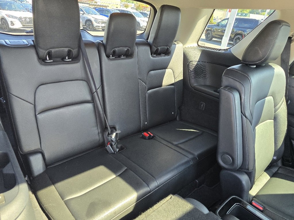 Used 2024 Nissan Pathfinder SL w/ SL Premium Package image 15