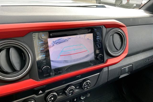 Used 2019 Toyota Tacoma SR image 11