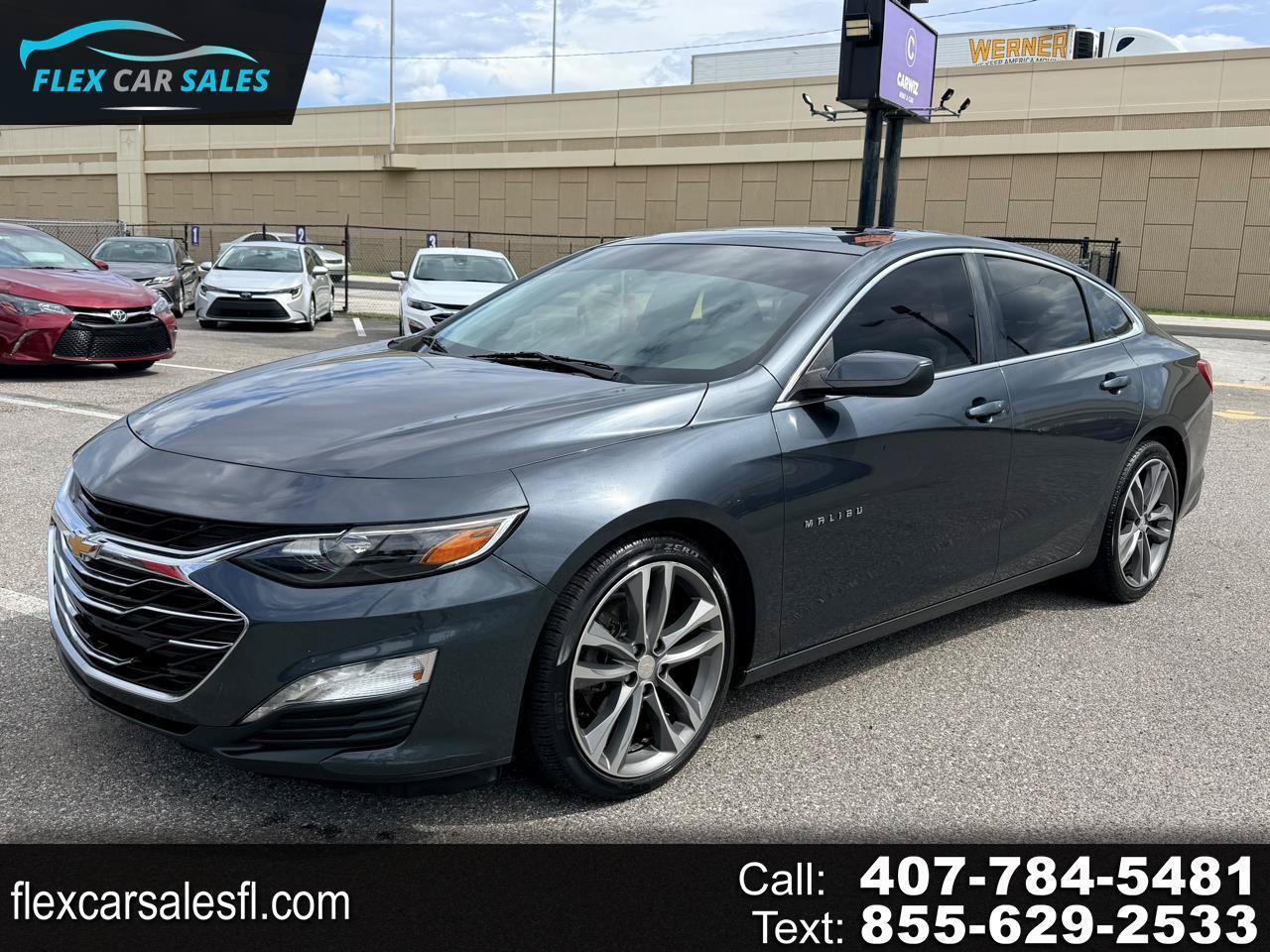 Used 2021 Chevrolet Malibu LT FWD image 1