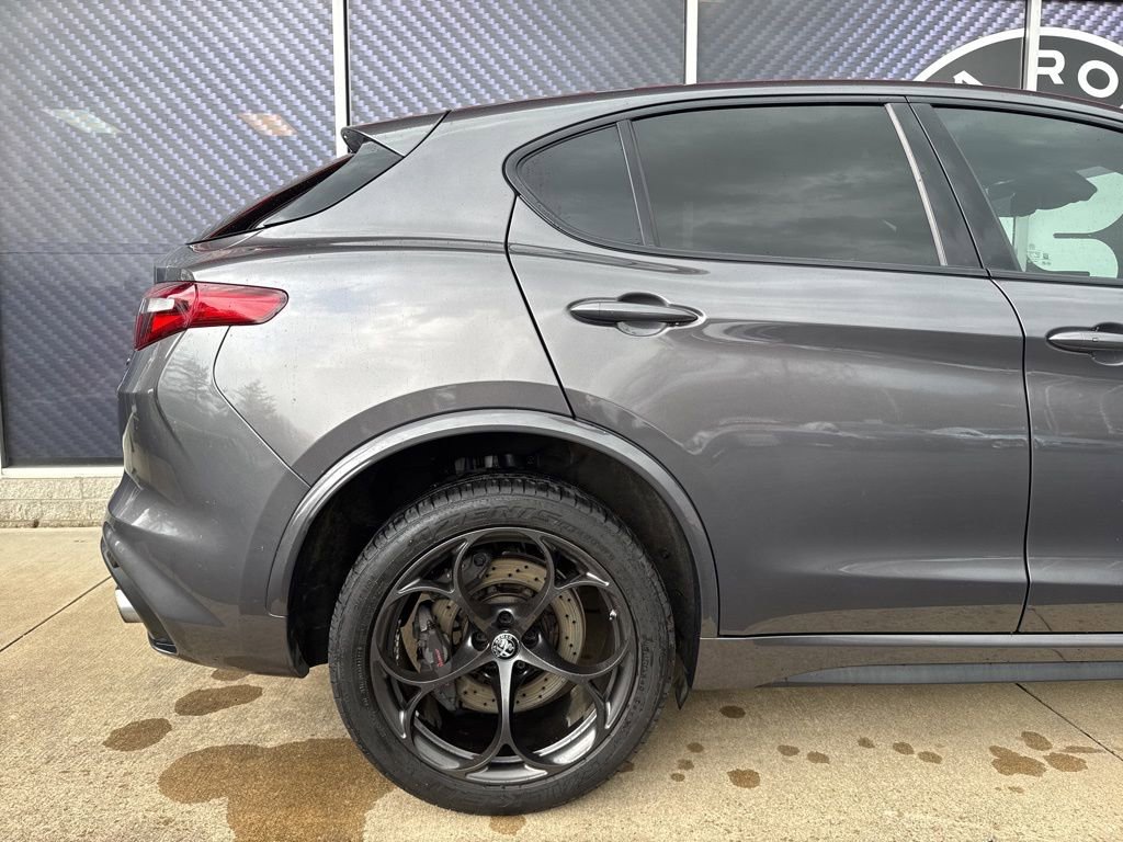 Used 2019 Alfa Romeo Stelvio Quadrifoglio w/ Driver Assist Dynamic Package image 5