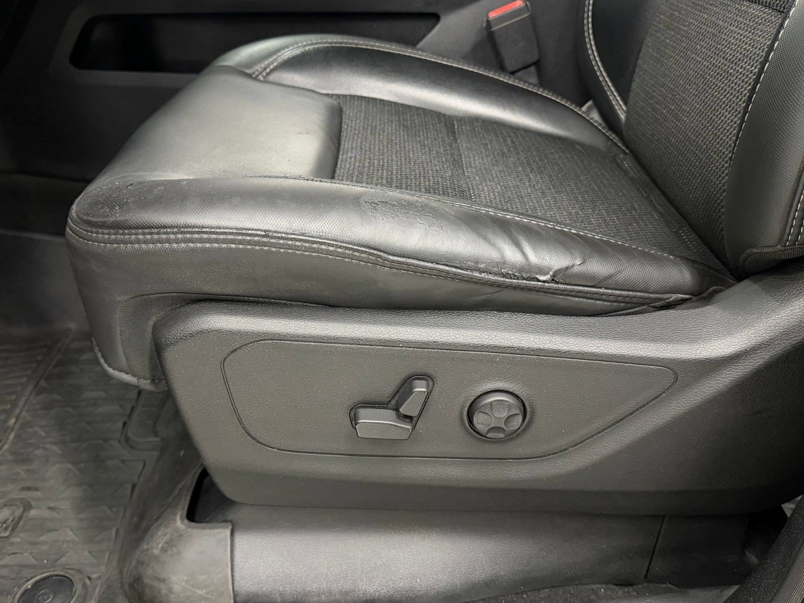 Used 2019 RAM 1500 Sport w/ Level 2 Equipment Group AWD/4WD image 13