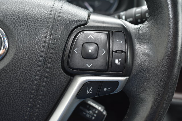 Used 2019 Toyota Highlander Limited AWD/4WD image 28
