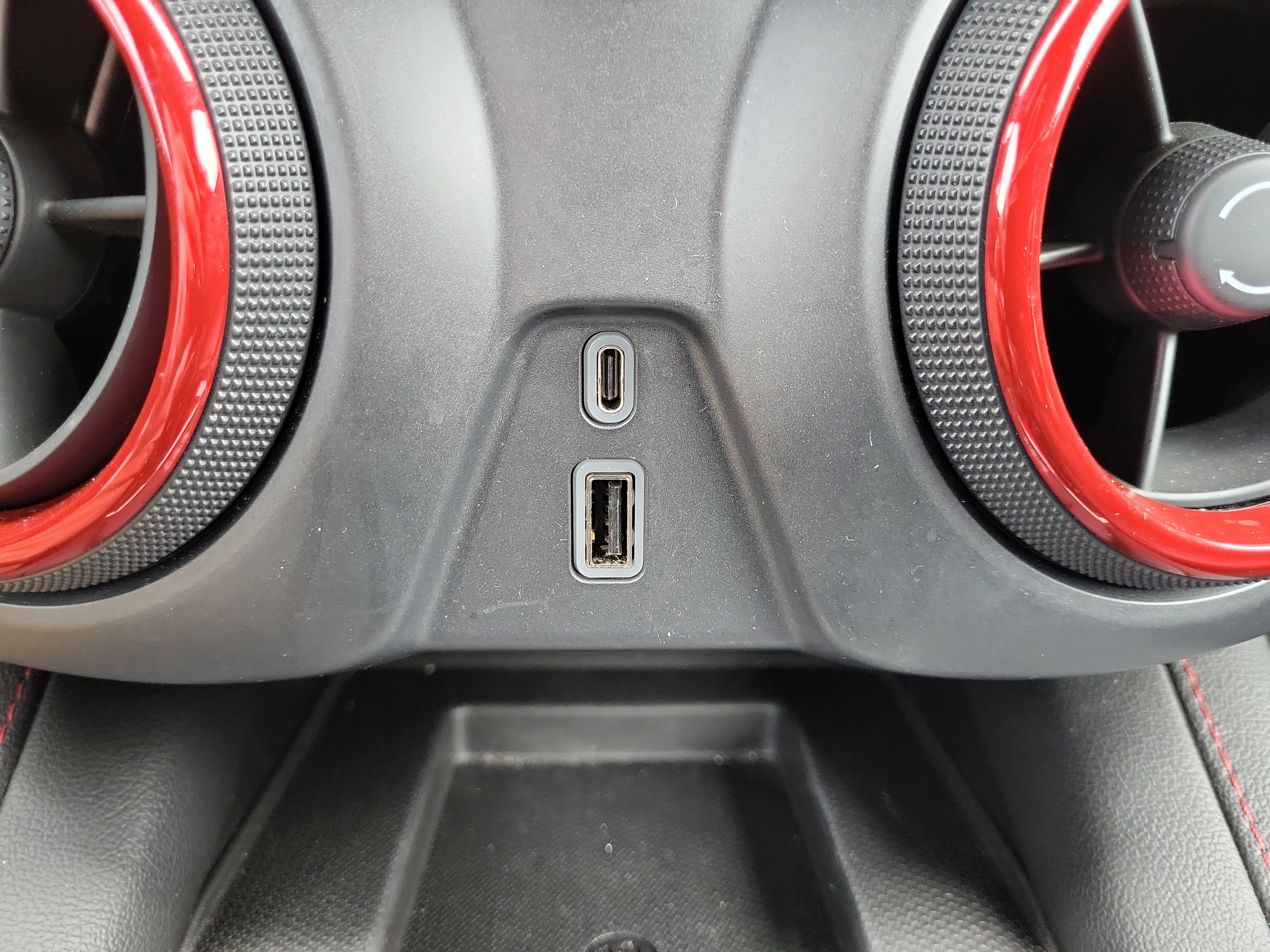 Used 2021 Chevrolet Blazer RS w/ Enhanced Convenience Package image 31