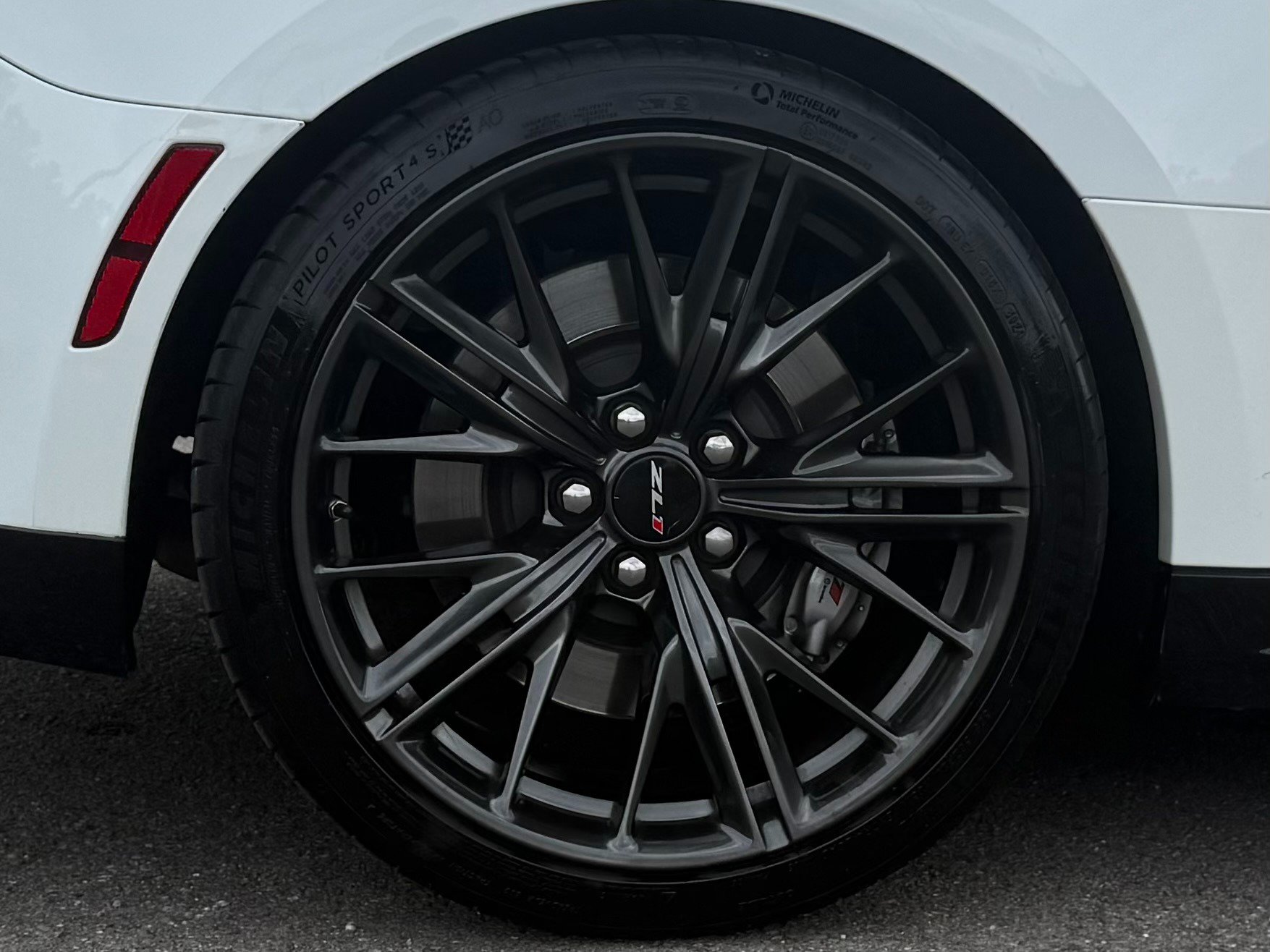 Used 2020 Chevrolet Camaro ZL1 RWD image 57