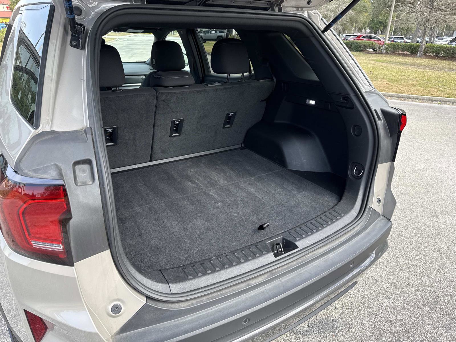 Used 2025 GMC Terrain Elevation image 11