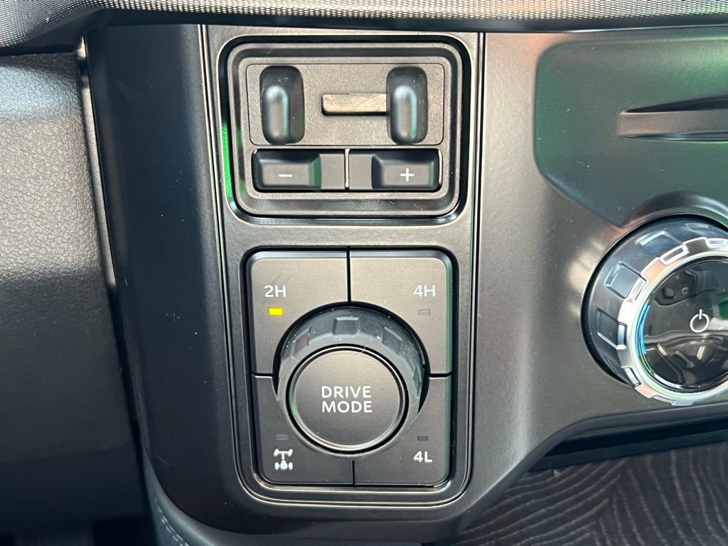 New 2025 Ford F250 Platinum image 34