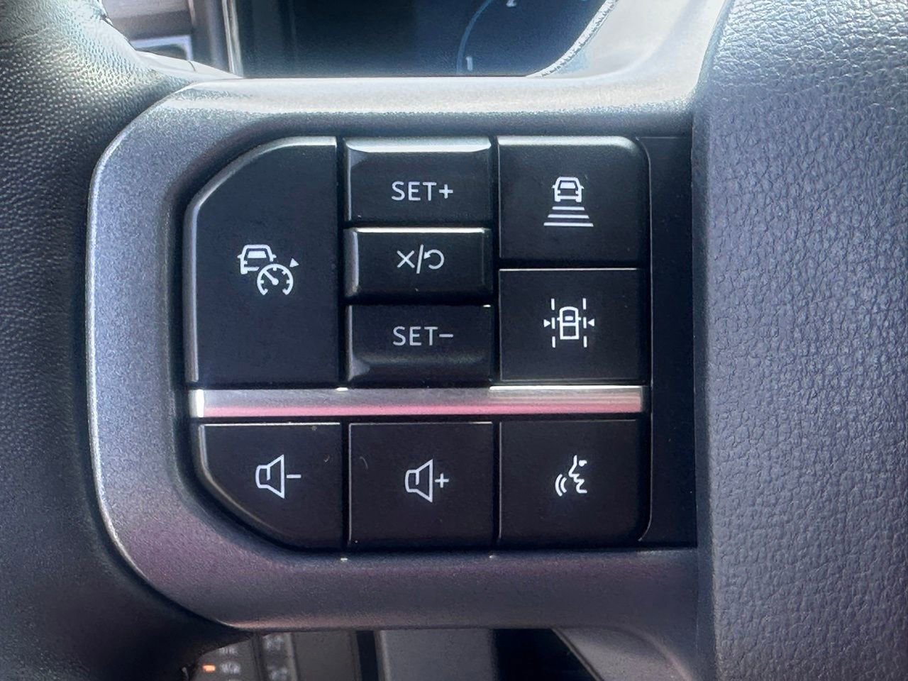Used 2024 Ford F350 Lariat w/ Lariat Ultimate Package AWD/4WD image 28