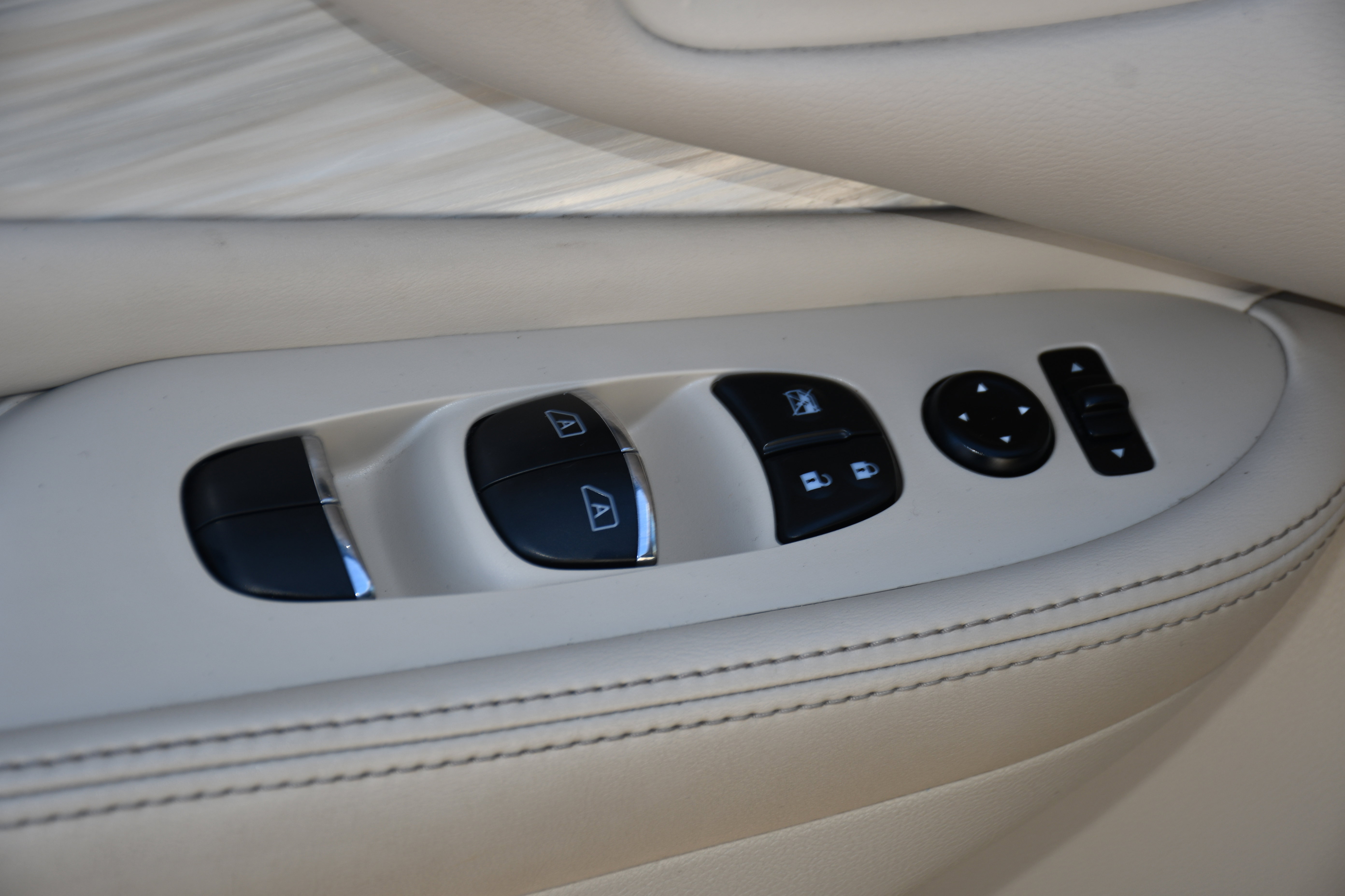 Used 2015 Nissan Murano Platinum w/ Platinum Technology Package image 11