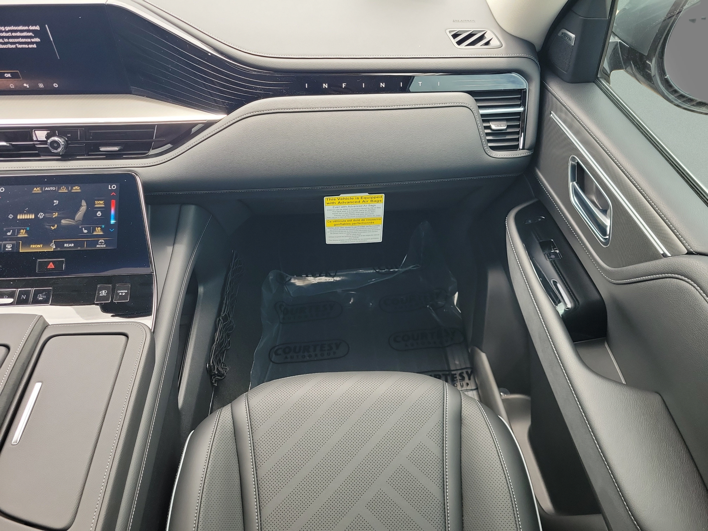 New 2026 INFINITI QX80 Luxe w/ Cargo Package RWD image 18