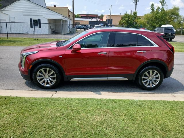 Used 2020 Cadillac XT4 Premium Luxury w/ Cold Weather Package FWD image 3
