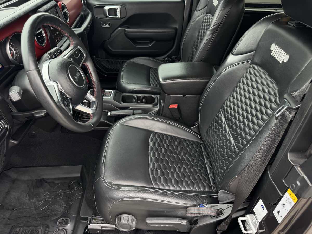Used 2019 Jeep Wrangler Rubicon AWD/4WD image 13