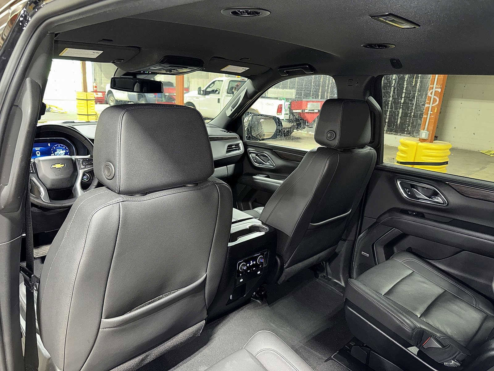 Used 2023 Chevrolet Suburban LT w/ Luxury Package AWD/4WD image 28