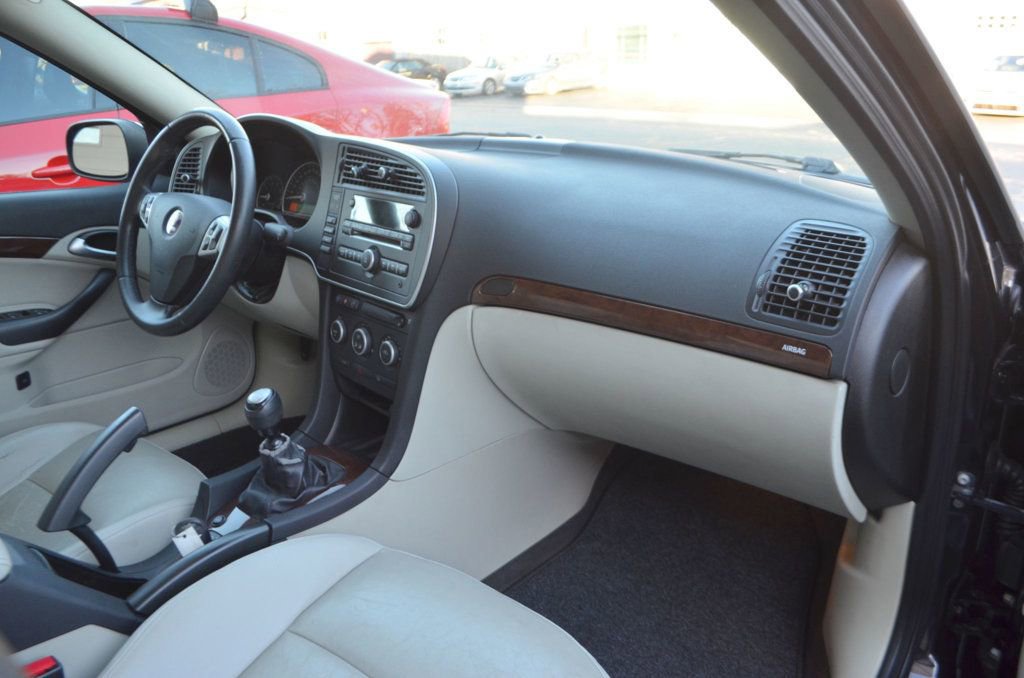 Used 2010 Saab 9-3 2.0T image 23