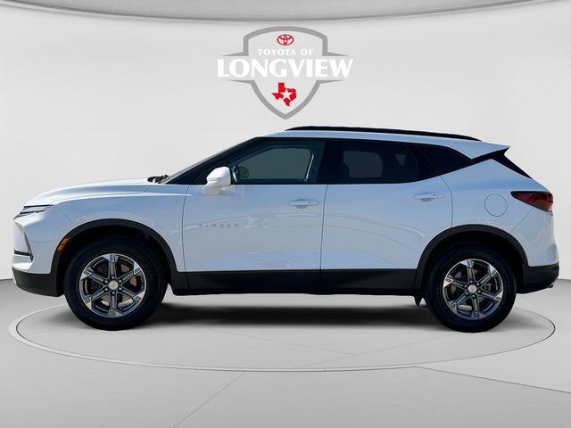 Used 2024 Chevrolet Blazer LT w/ Convenience Package FWD image 2