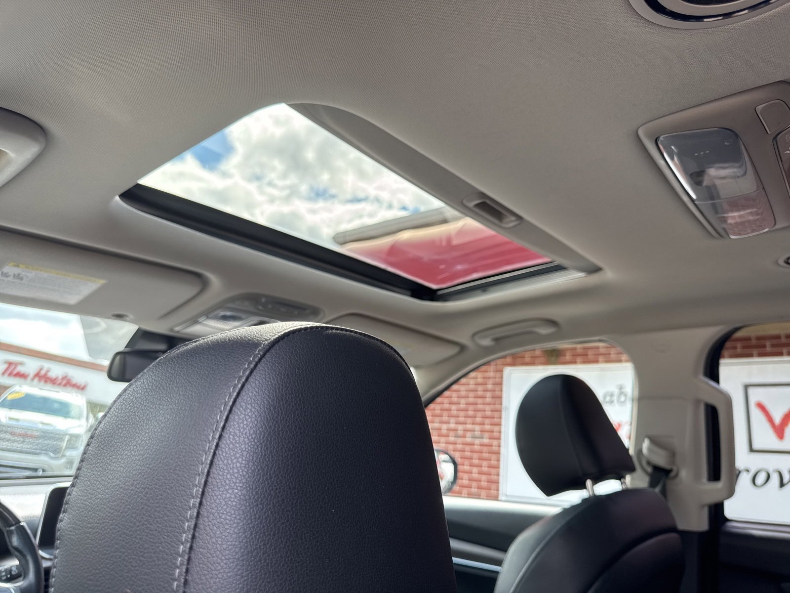 Used 2020 Kia Telluride EX w/ Towing Package image 16