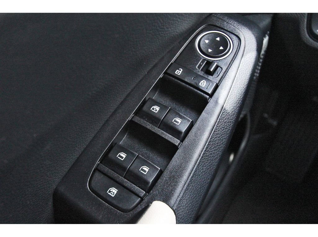 Used 2023 Kia Seltos SX w/ SX Sunroof Package image 25