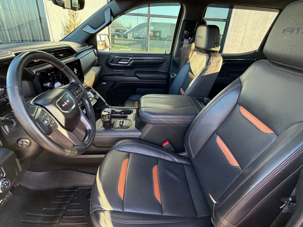 Used 2024 GMC Sierra 1500 AT4 w/ Technology Package image 8