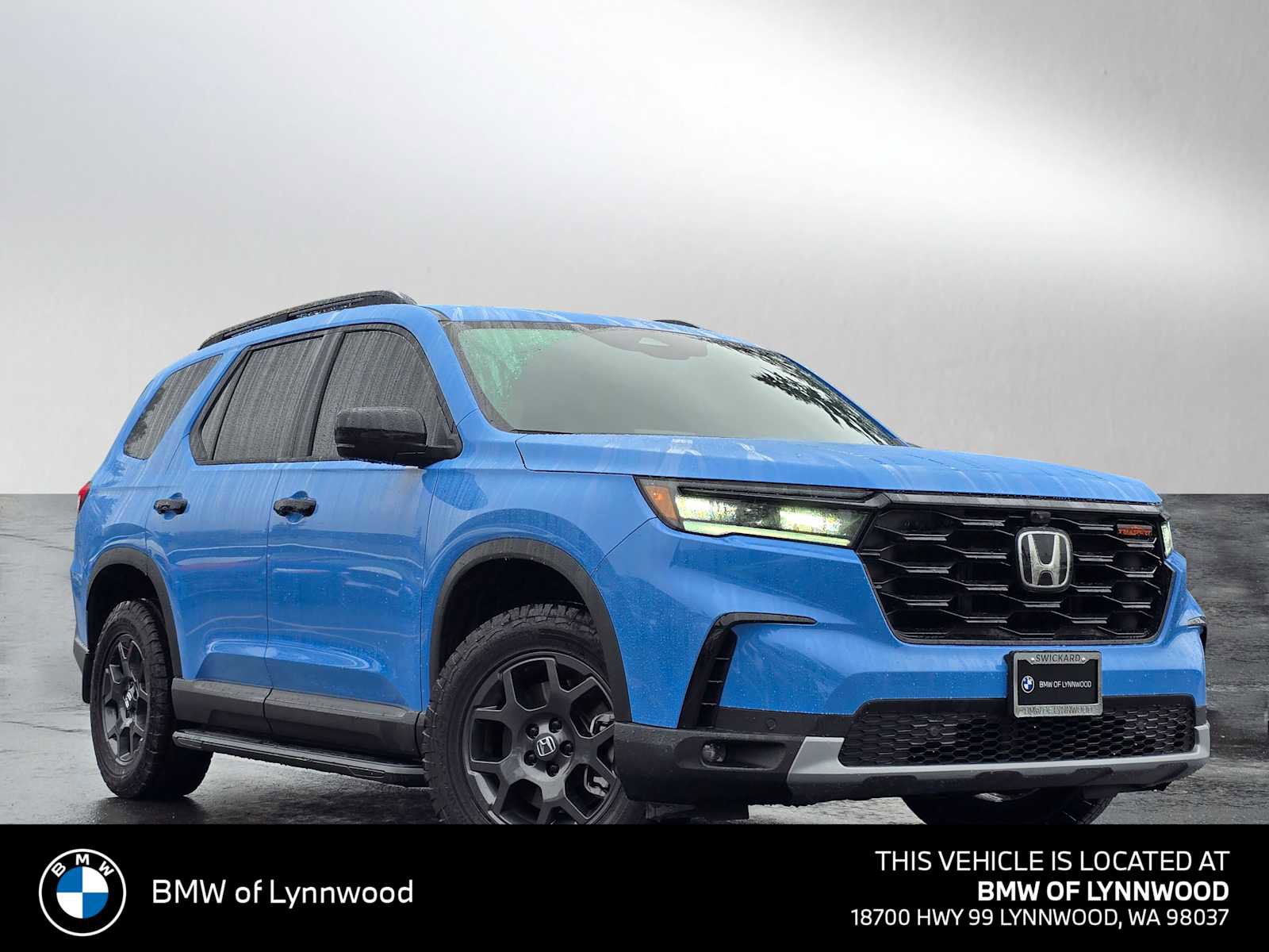 Used 2025 Honda Pilot TrailSport image 1