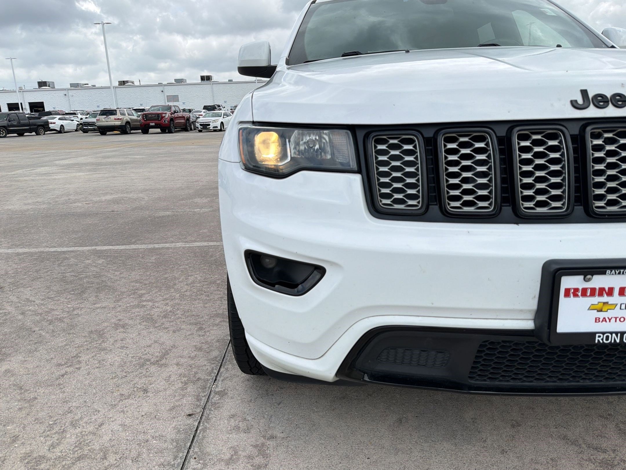Used 2021 Jeep Grand Cherokee Laredo X RWD image 10