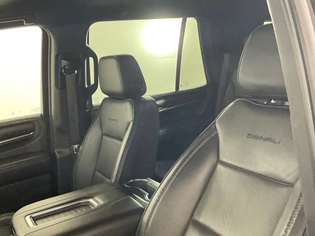 Used 2023 GMC Yukon Denali AWD/4WD image 16