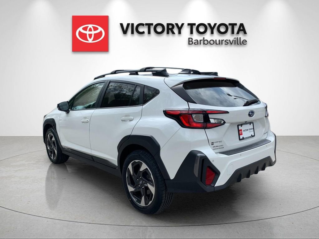 Used 2024 Subaru Crosstrek 2.5i Limited w/ Crosstrek Mirror Package AWD/4WD image 3