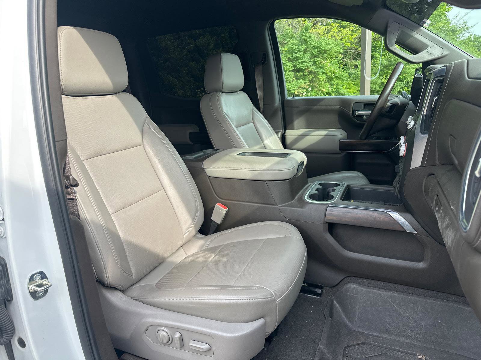 Used 2020 GMC Sierra 1500 SLT w/ SLT Premium Package AWD/4WD image 22