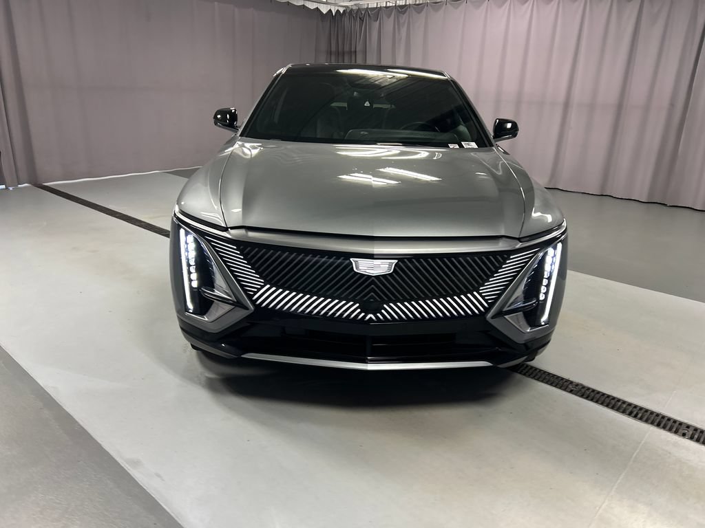 Used 2024 Cadillac Lyriq Tech RWD video 2