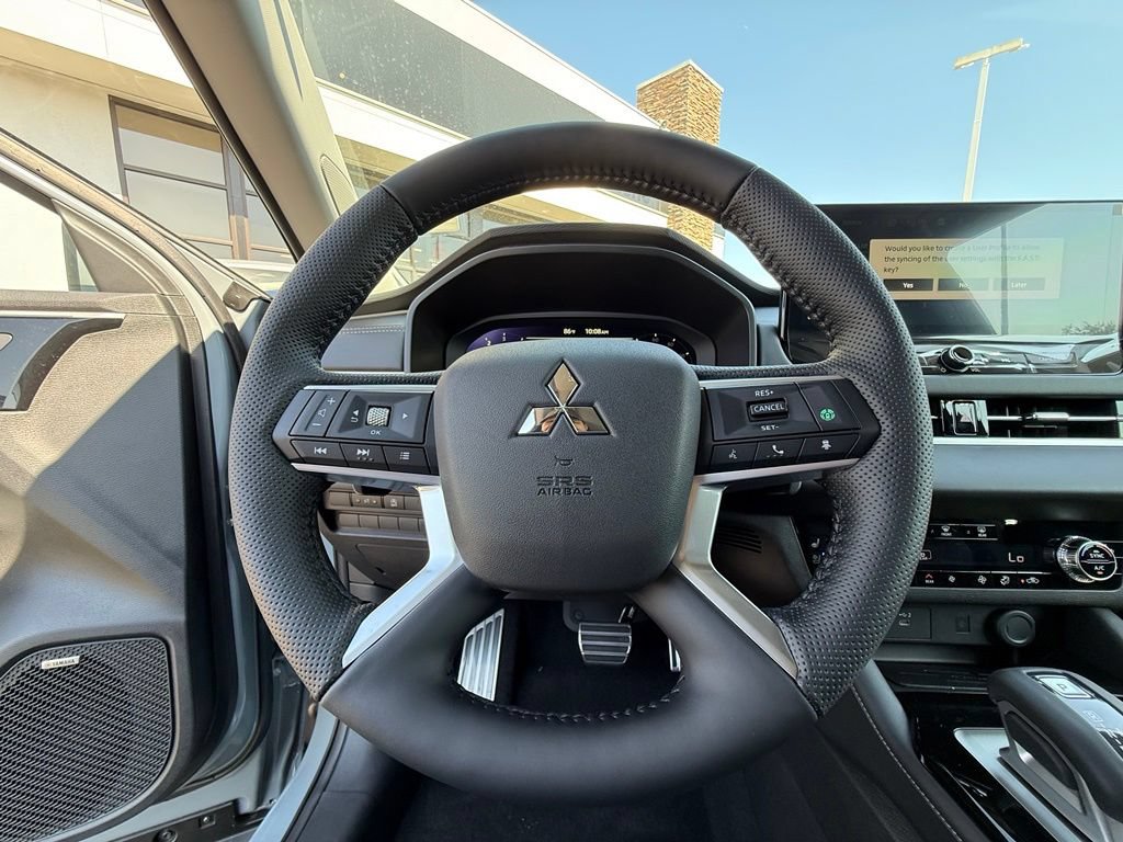 New 2026 Mitsubishi Outlander SEL FWD image 23