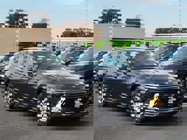 Used 2025 Hyundai Sonata SE