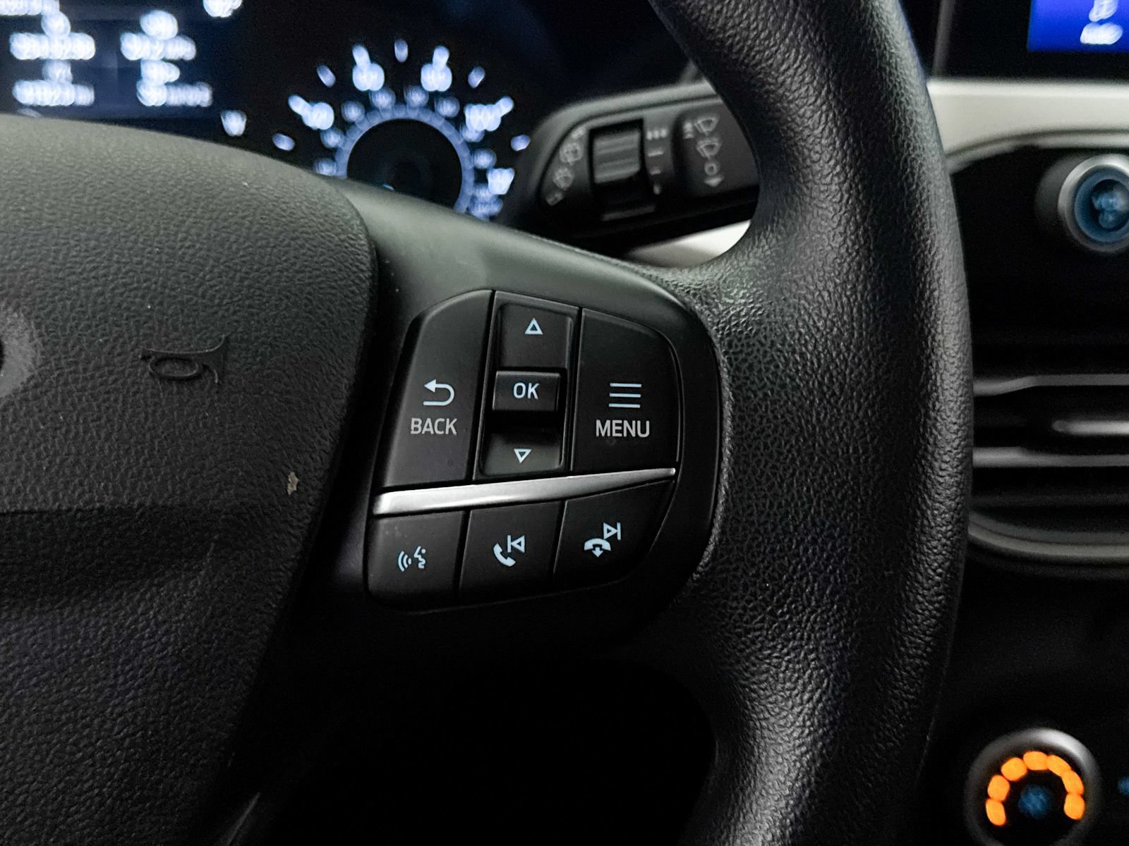 Used 2021 Ford Escape SE FWD image 27