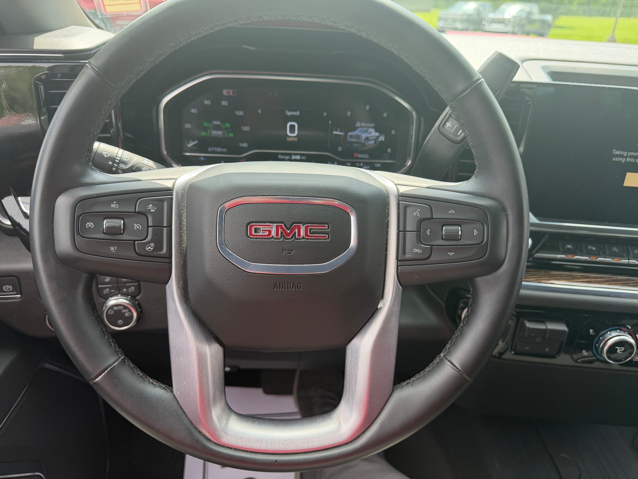 Used 2024 GMC Sierra 1500 SLE AWD/4WD image 17
