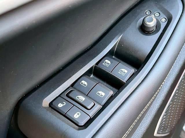 Certified 2022 Jeep Grand Cherokee L Limited image 17