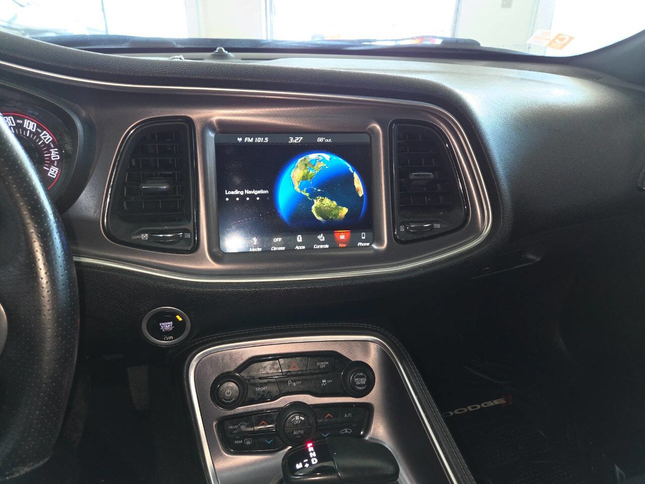 Used 2019 Dodge Challenger SXT w/ Driver Convenience Group AWD/4WD image 27