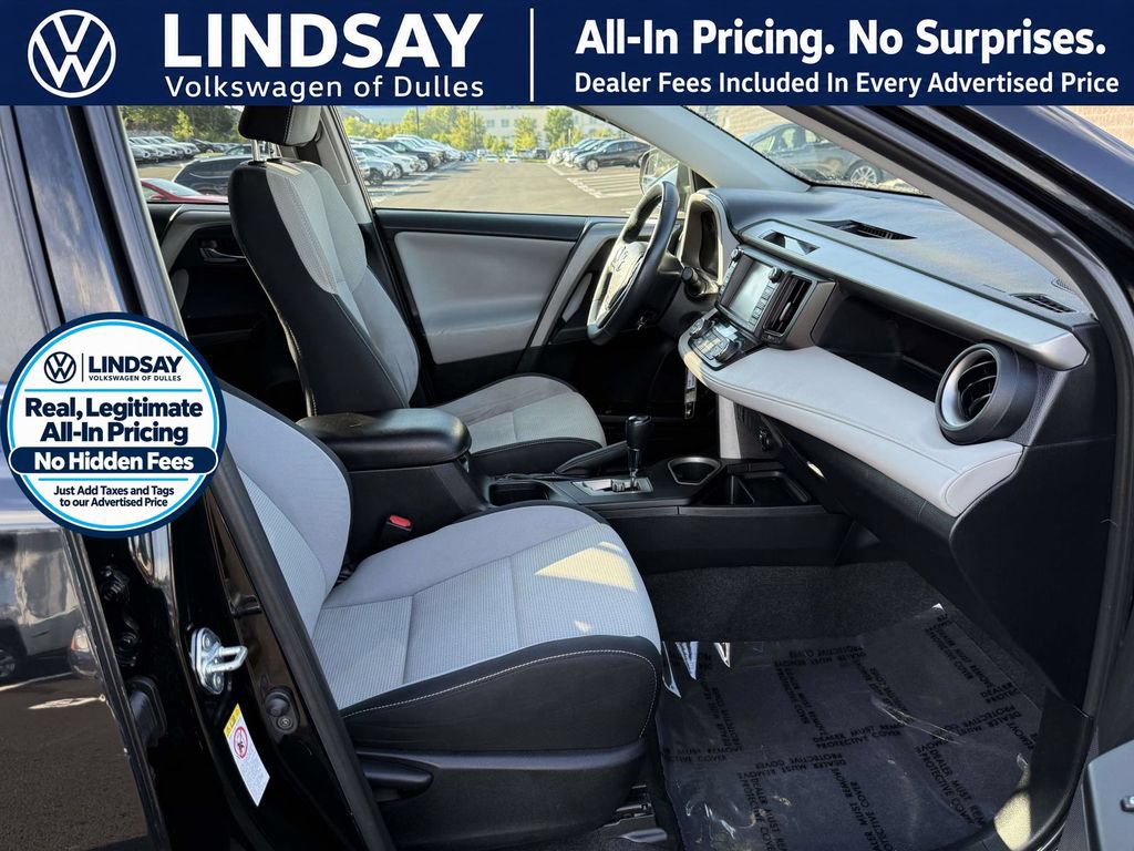 Used 2016 Toyota RAV4 XLE AWD/4WD image 12