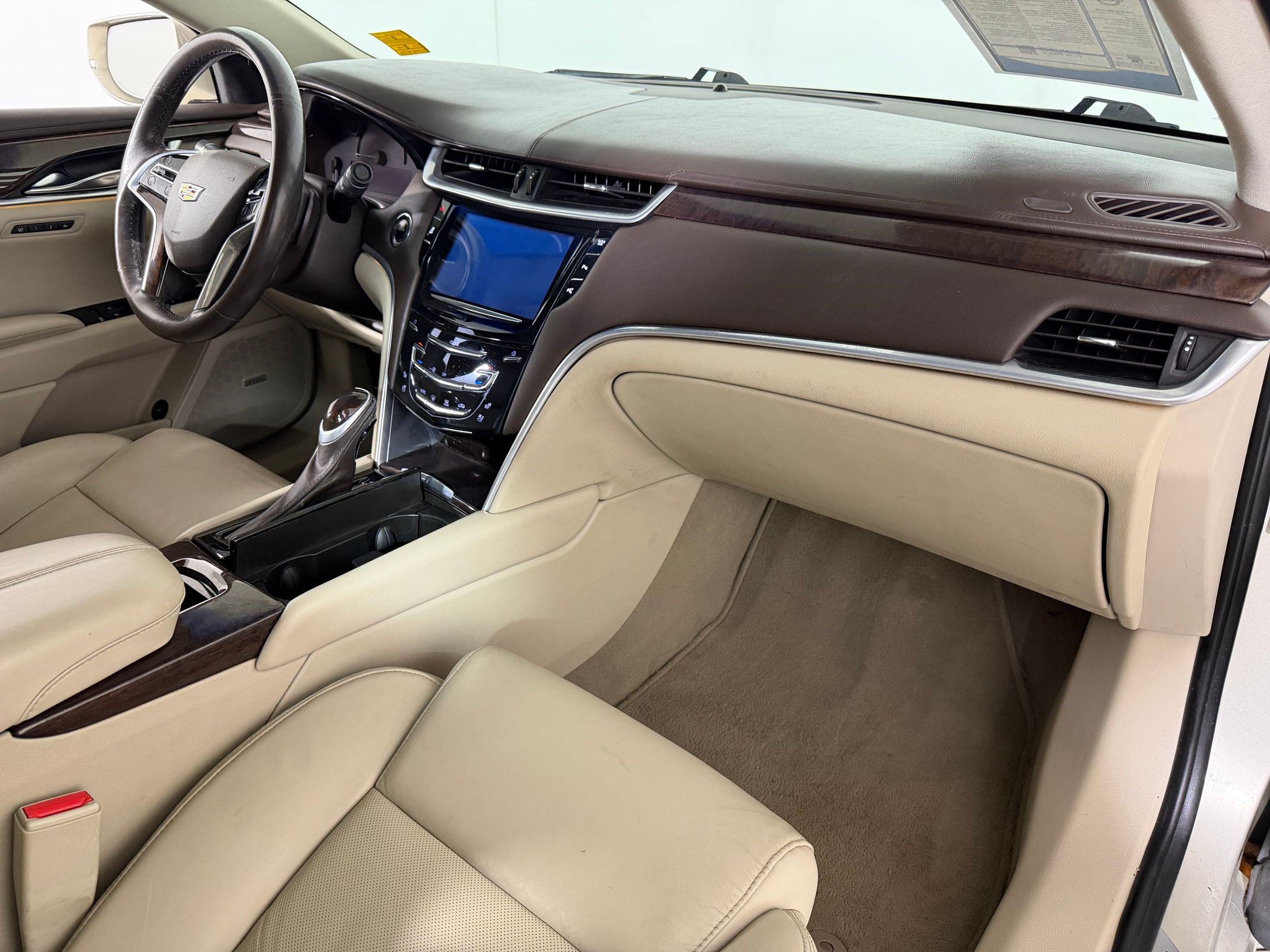Used 2016 Cadillac XTS Luxury FWD image 24