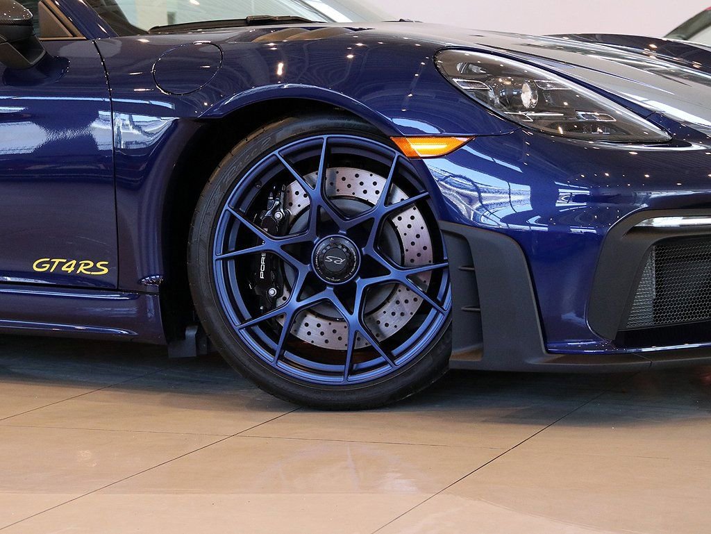 Used 2024 Porsche 718 Cayman GT4 RS RWD image 9