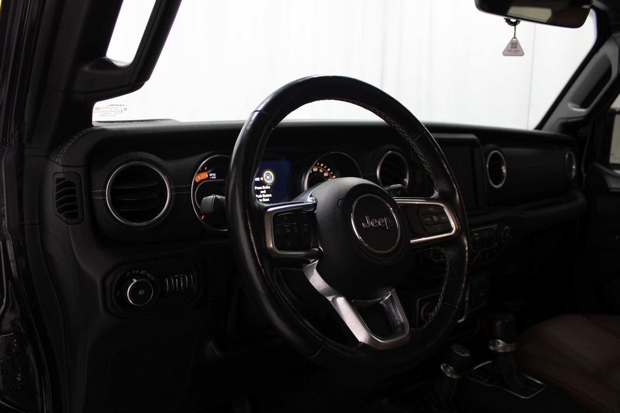 Used 2021 Jeep Wrangler Unlimited Sahara AWD/4WD image 13