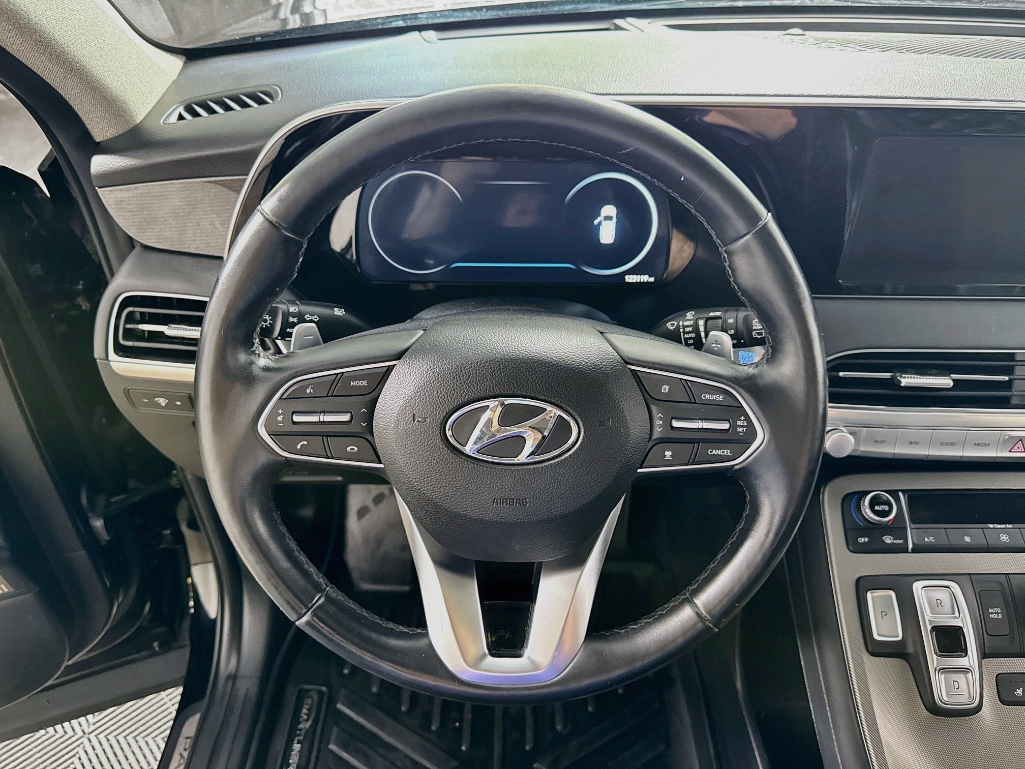 Used 2022 Hyundai Palisade Limited AWD/4WD image 18