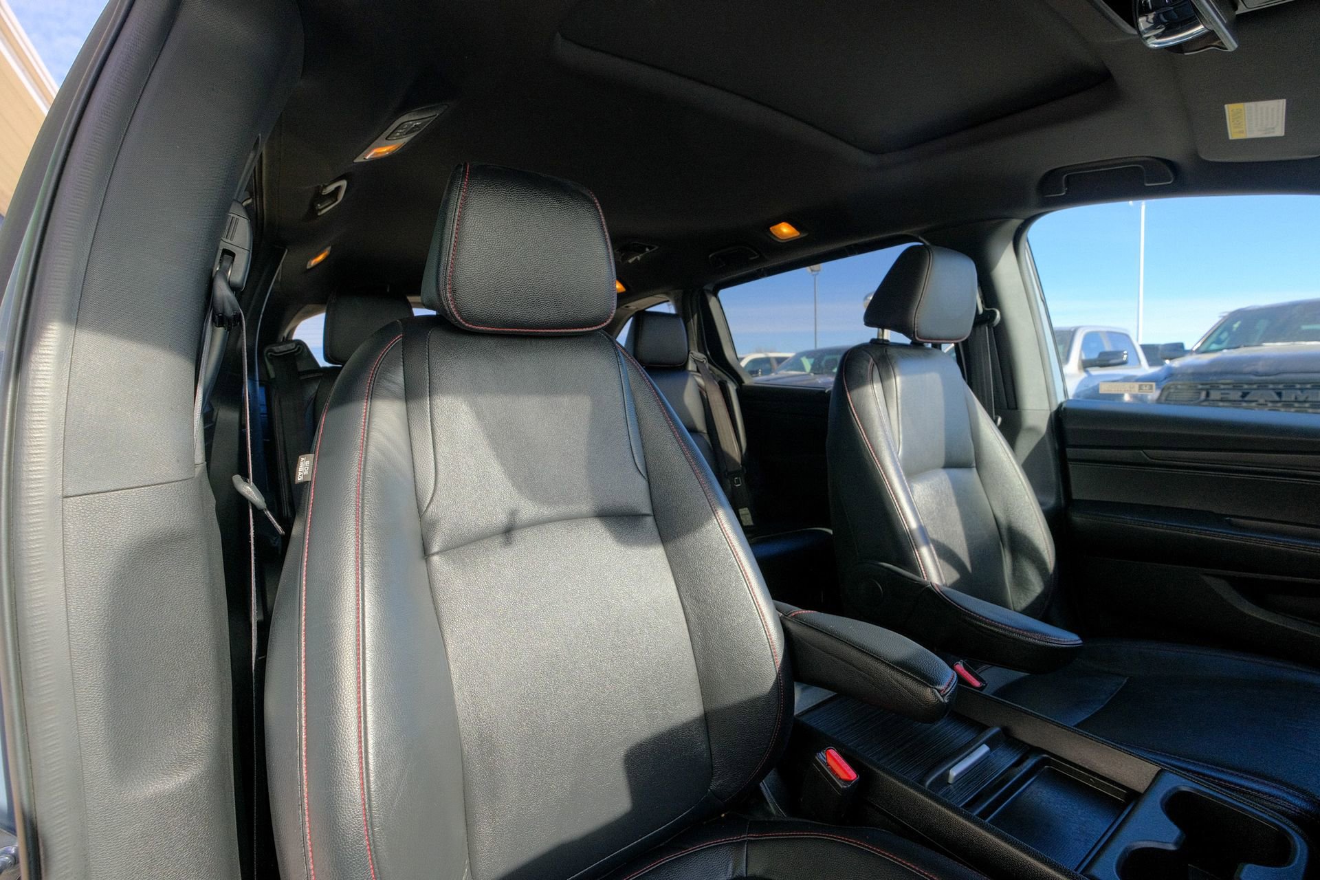 Used 2023 Honda Odyssey Sport image 18