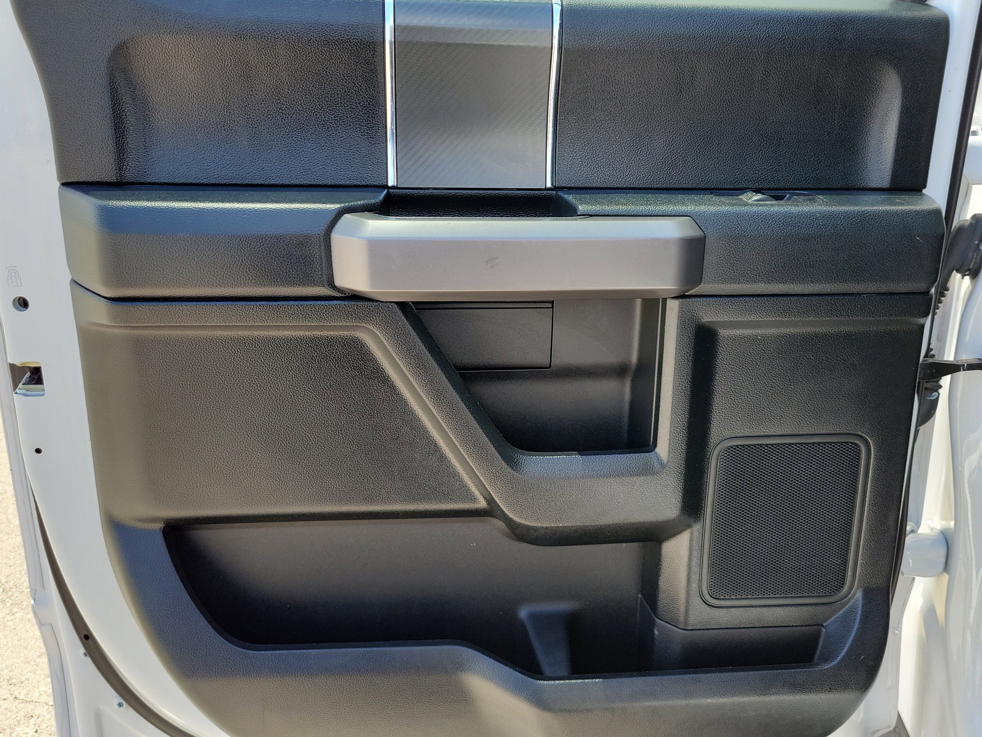 Used 2018 Ford F150 XLT w/ Equipment Group 302A Luxury AWD/4WD image 27