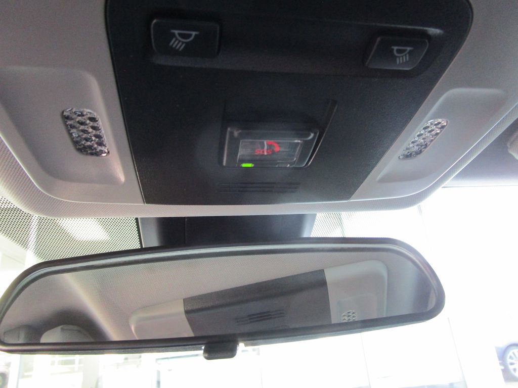 Used 2020 Toyota Camry LE image 28