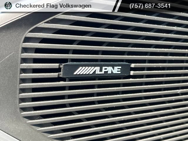 Used 2024 Jeep Wagoneer Series II w/ Flexible Seating Group AWD/4WD image 16